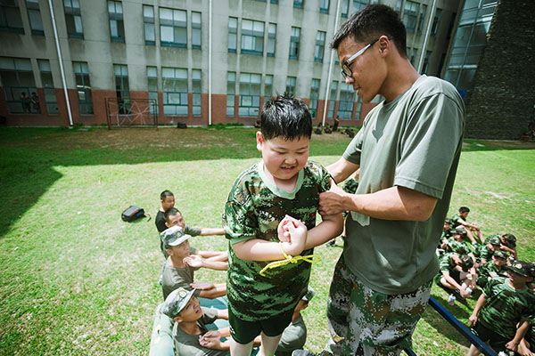 在国庆军事夏令营，孩子们能学到什么