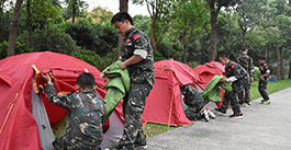 青少年军事军训夏令营-正拓夏令营