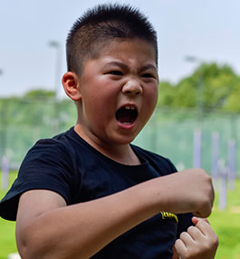 青少年军事军训夏令营-正拓夏令营