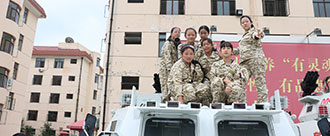 青少年军事军训夏令营-正拓夏令营