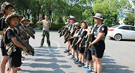 青少年军事军训夏令营-正拓夏令营