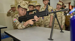 青少年军事军训夏令营-正拓夏令营