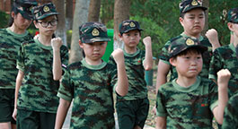 青少年军事军训夏令营-正拓夏令营