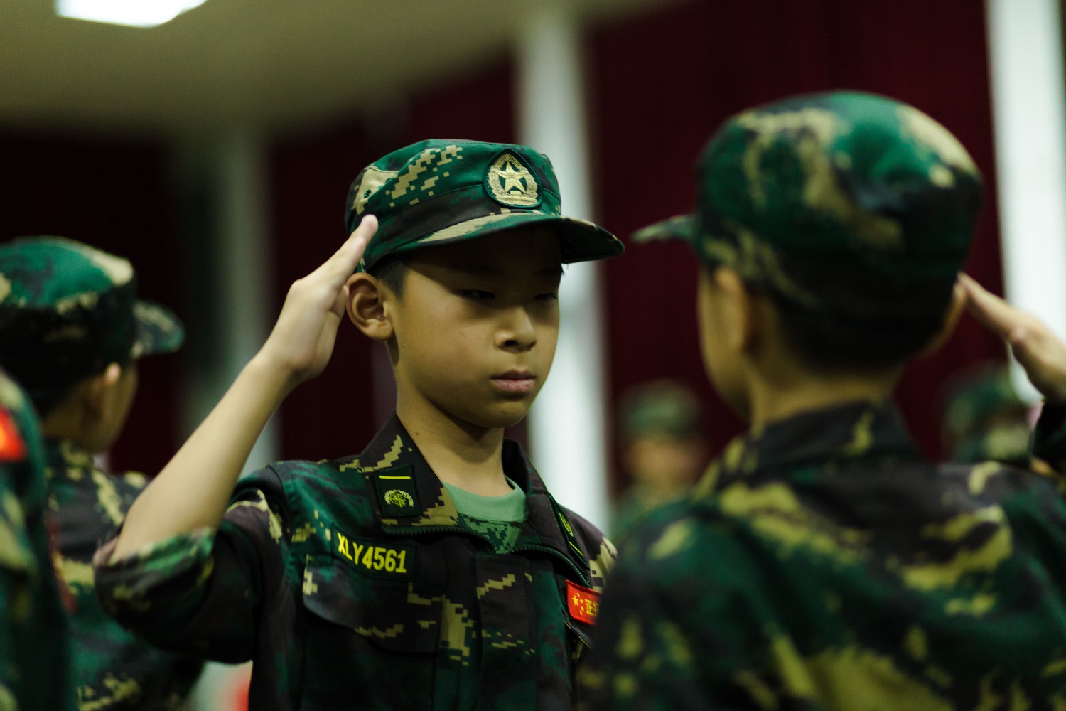 军事夏令营活动孩子能改变孩子那些坏习惯